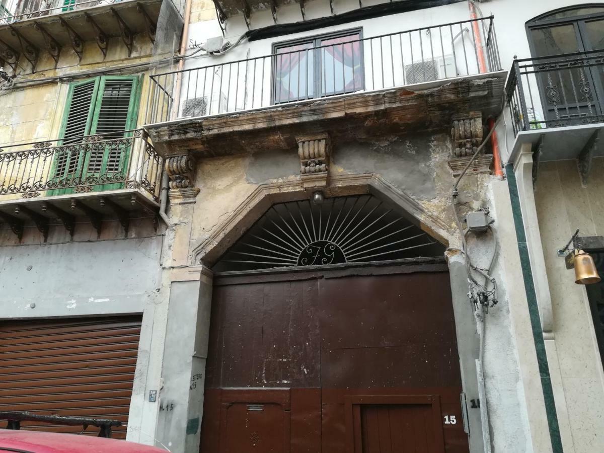 Casa In Palazzo Graffeo Erika Apartment Palermo Exterior photo